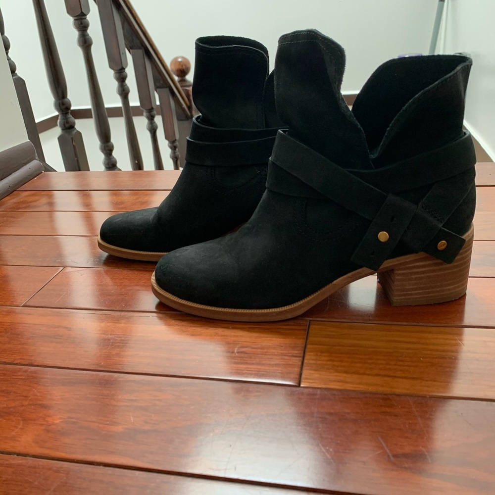 Ugg leather boots